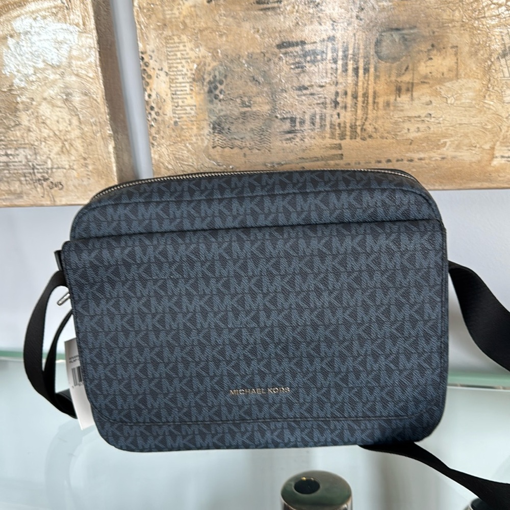 Michael Kors Jet Set Logo Large Black Crossbody Bag